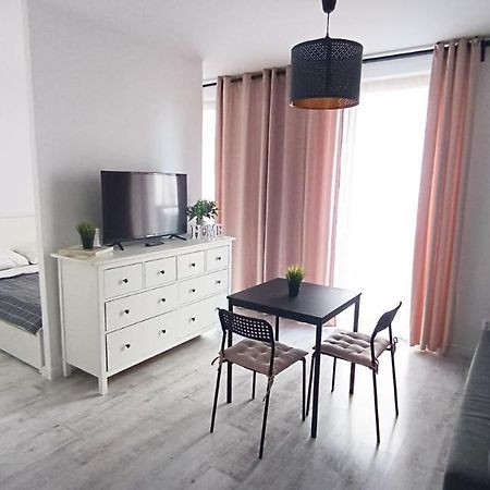 Apartament Niedaleko Centrum Warszawy Varsovia Exterior foto